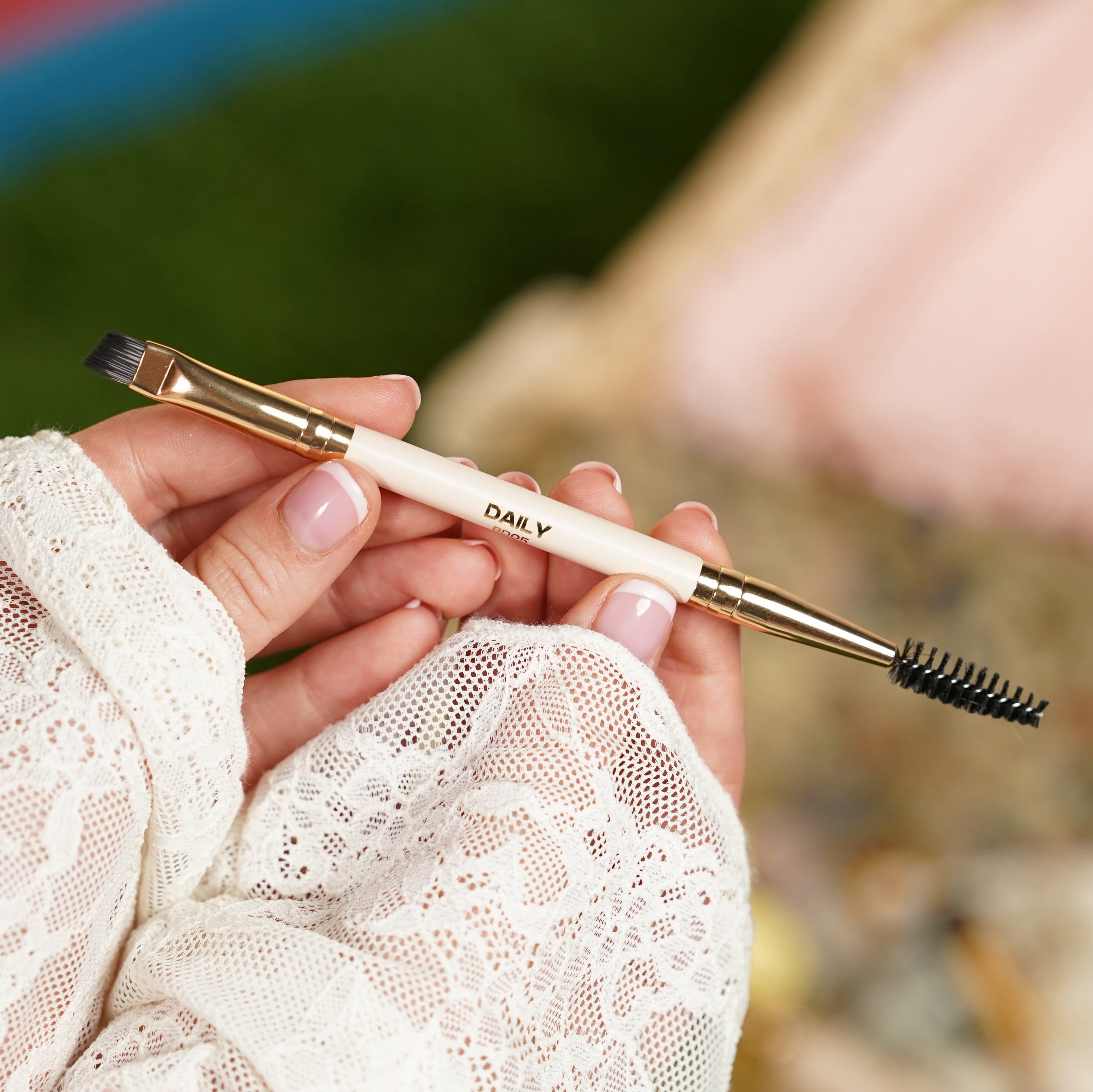 BROCHA DOBLE PARA CEJAS