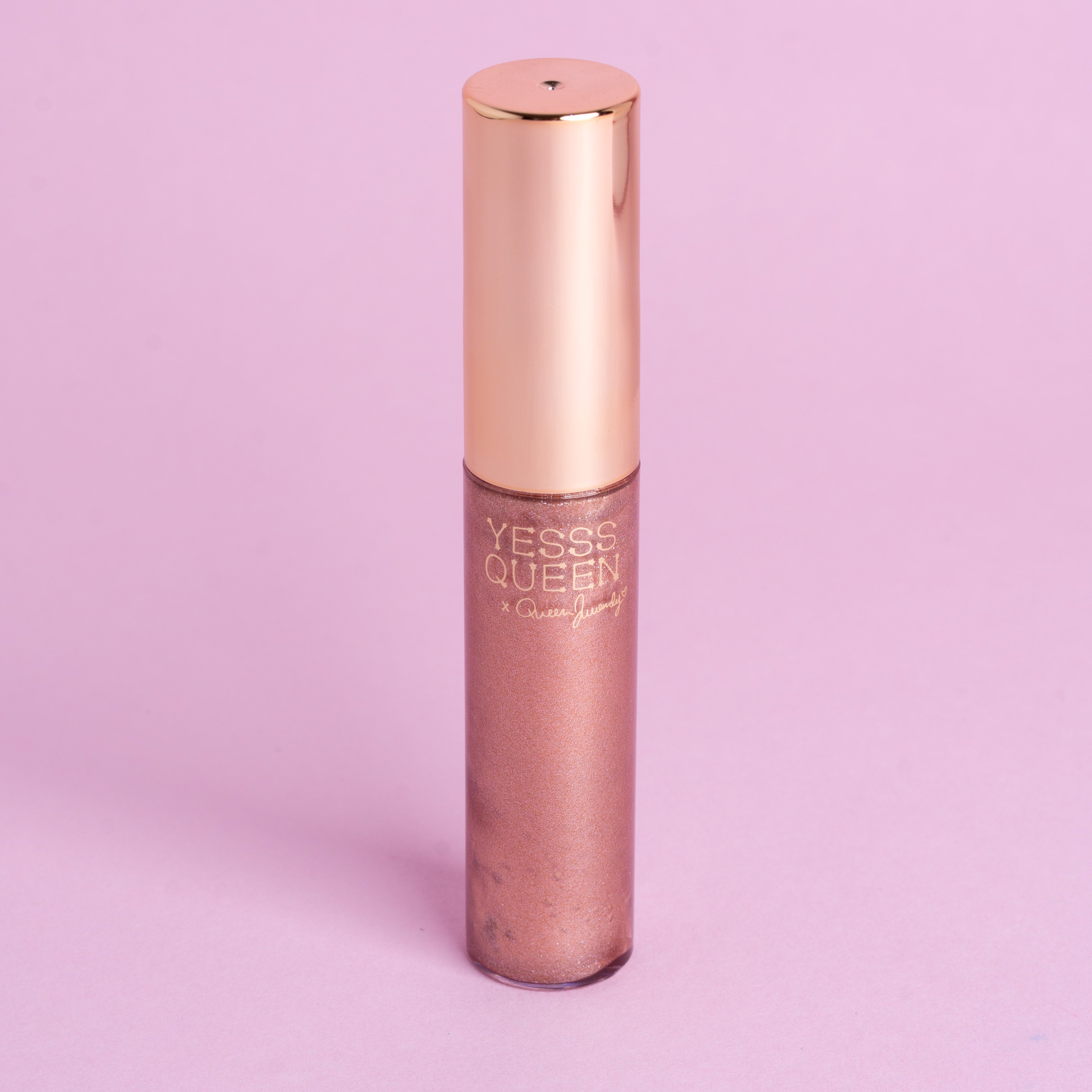 Gloss Muakk x Yess Queen